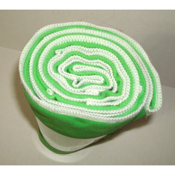 Manduka Equa Grippy Yoga Mat Towel Glide  26.5 " x 72" New Bright Green Hot Slip - Picture 3 of 4